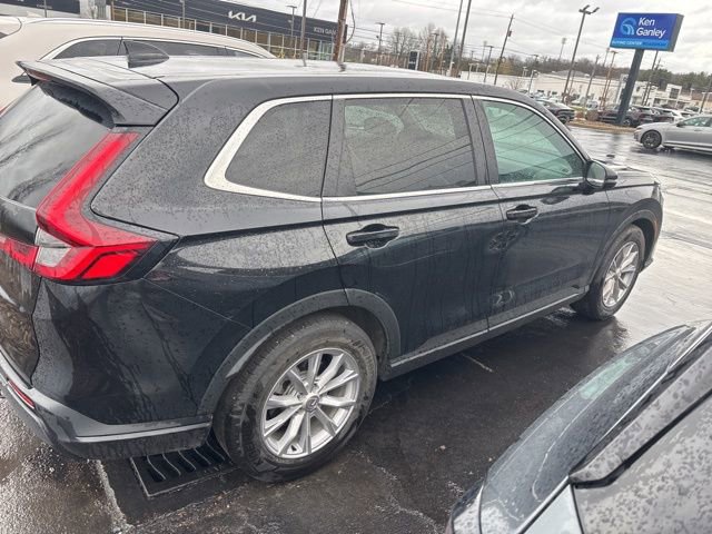 Used 2025 Honda CR-V EX-L image 4