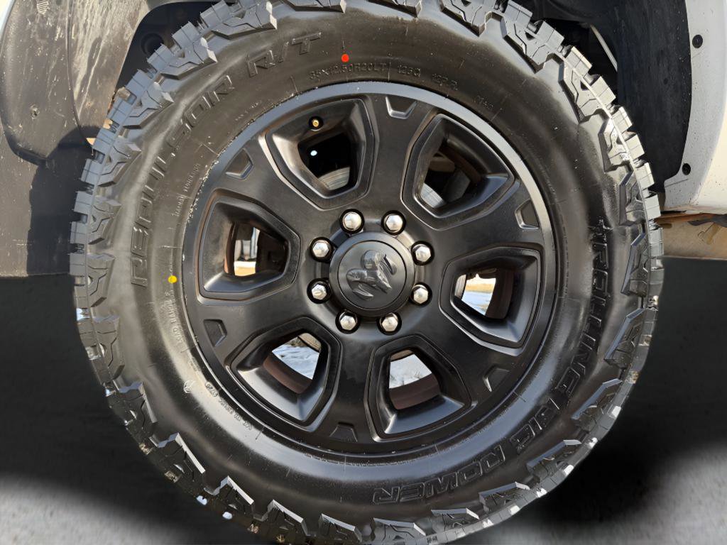 Used 2018 RAM 3500 Big Horn w/ Sport Appearance Group image 10