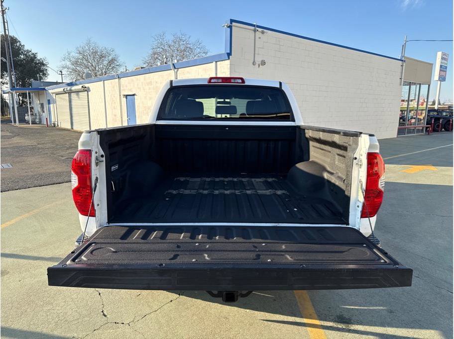 Used 2015 Toyota Tundra SR5 AWD/4WD image 15