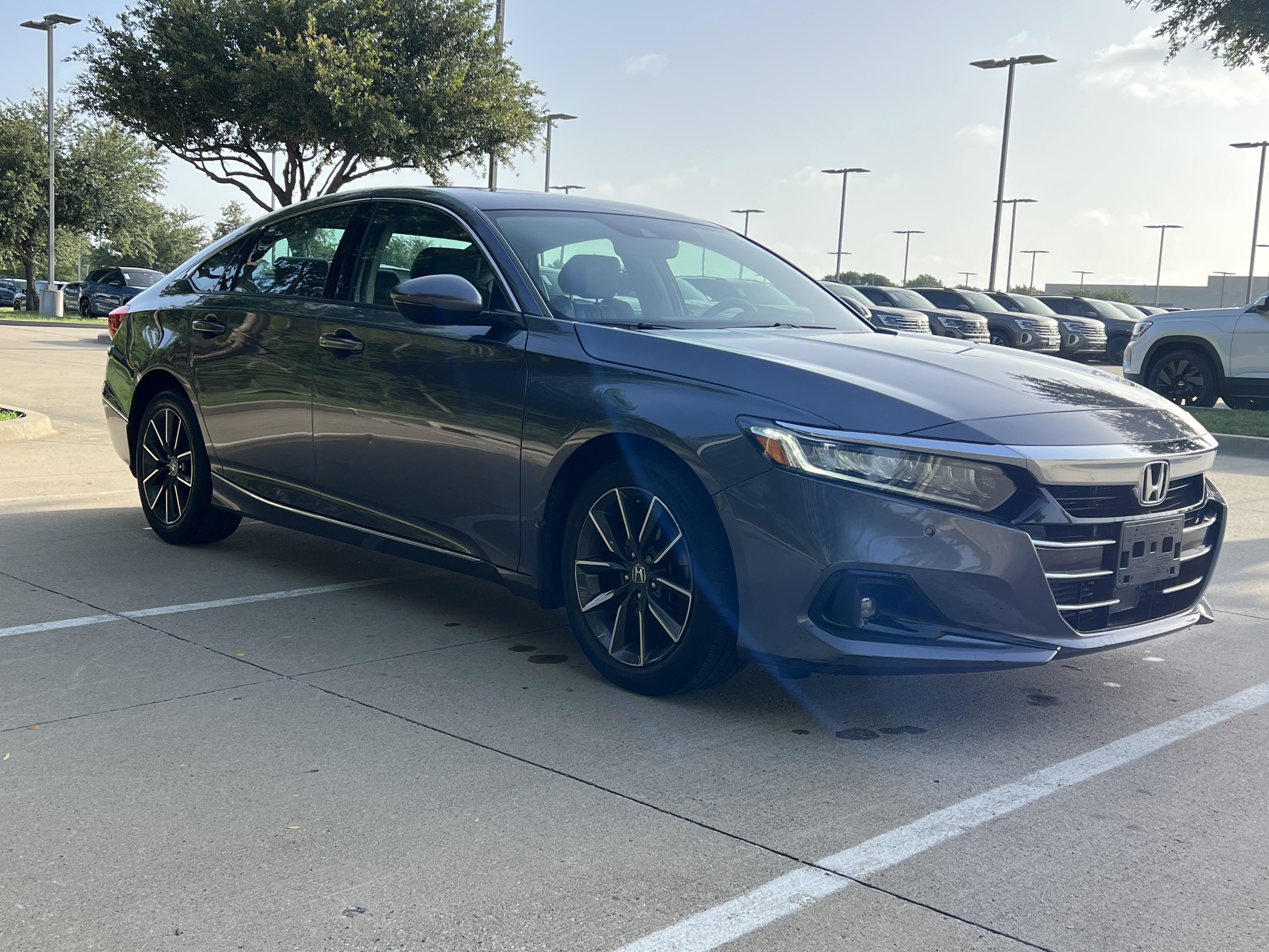 Used 2021 Honda Accord EX-L image 2