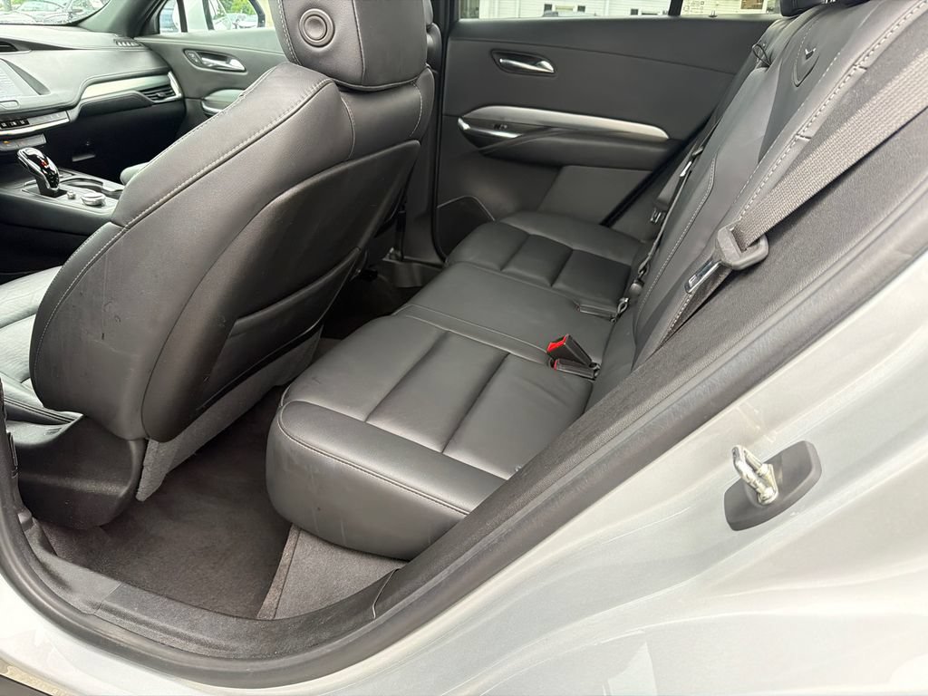 Used 2022 Cadillac XT4 Premium Luxury w/ Safety Alert Package FWD image 21
