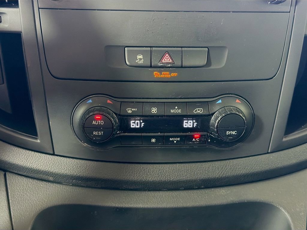 Used 2023 Mercedes-Benz Metris image 18