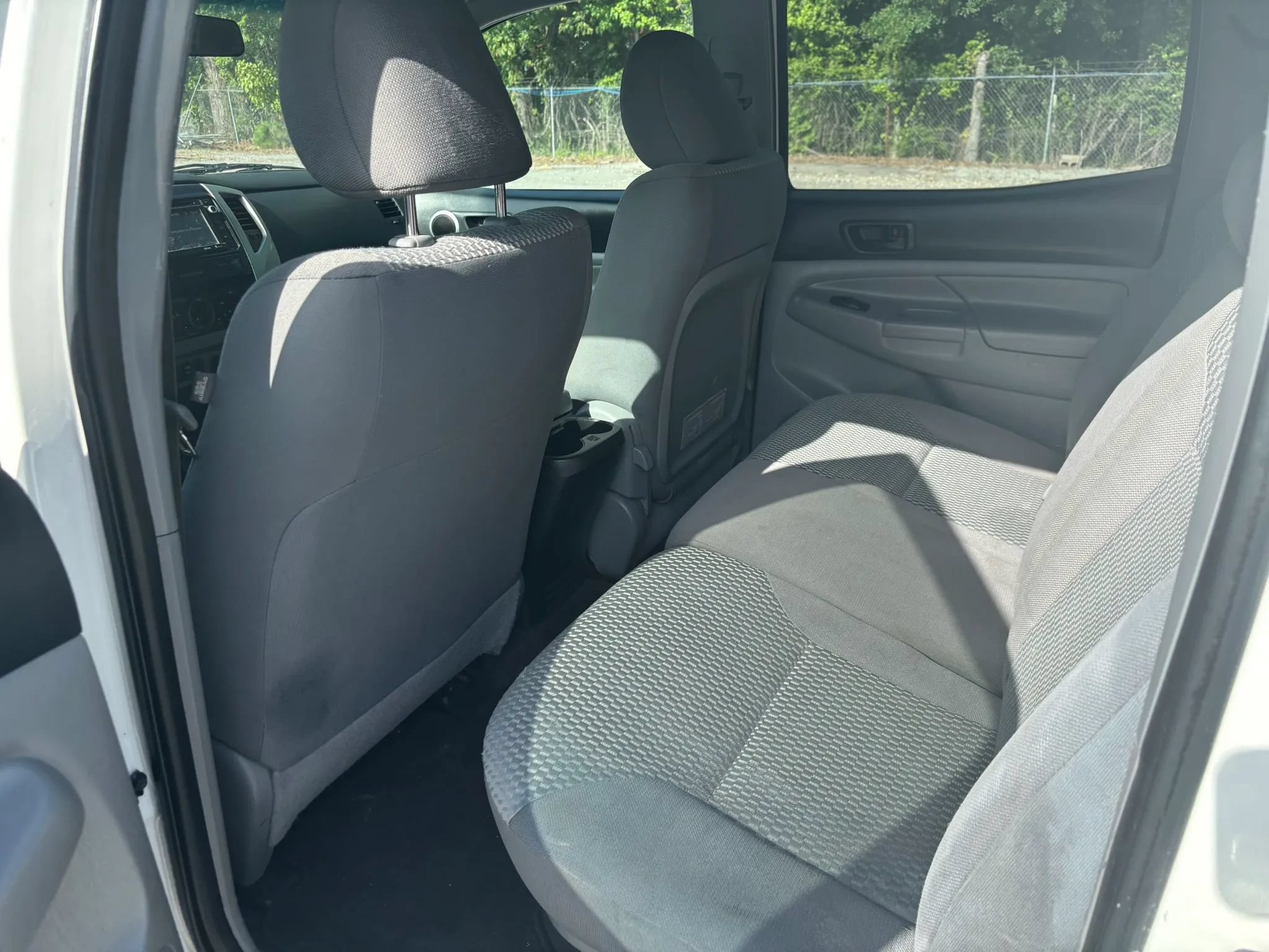 Used 2015 Toyota Tacoma PreRunner w/ SR5 Package RWD image 16