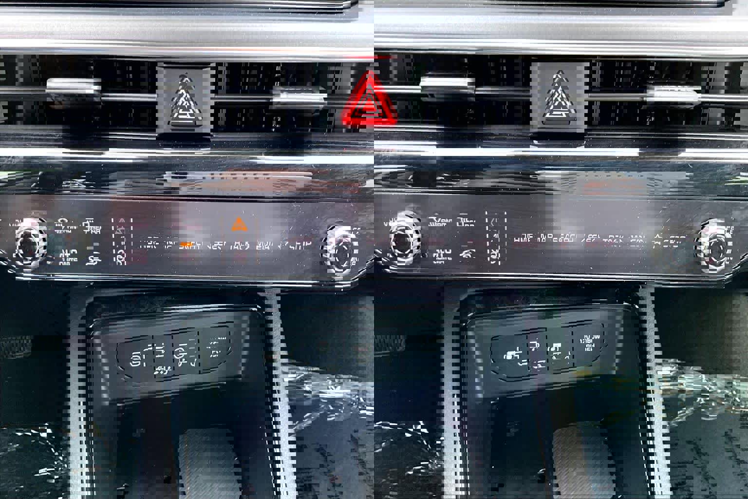 Used 2025 Kia K5 GT-Line image 33