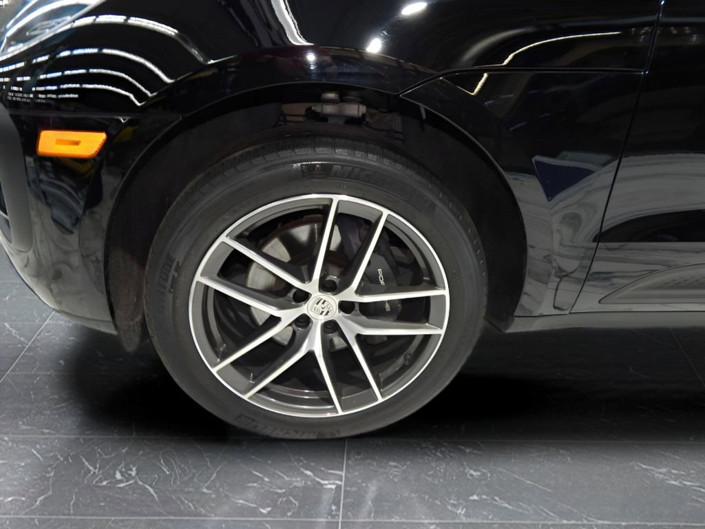 Used 2022 Porsche Macan image 11