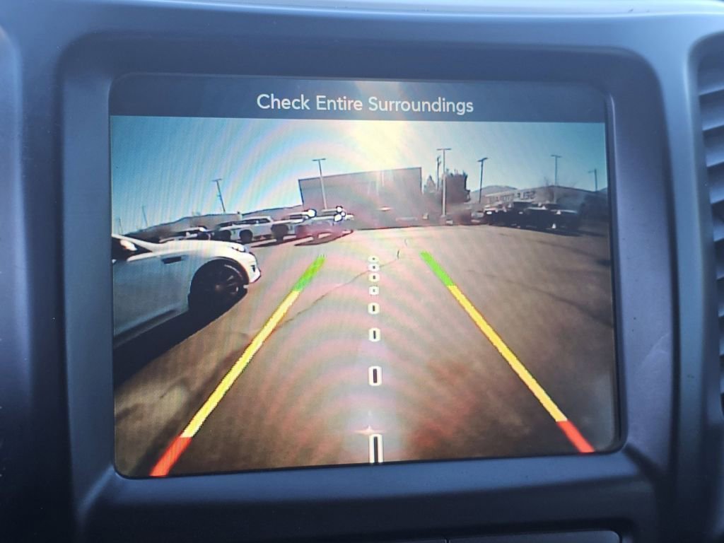 Used 2018 Jeep Cherokee Latitude Plus image 11