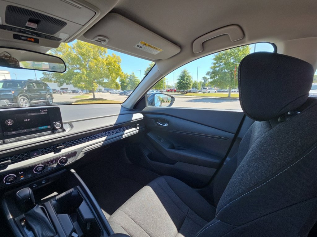 Used 2023 Honda Accord LX image 19