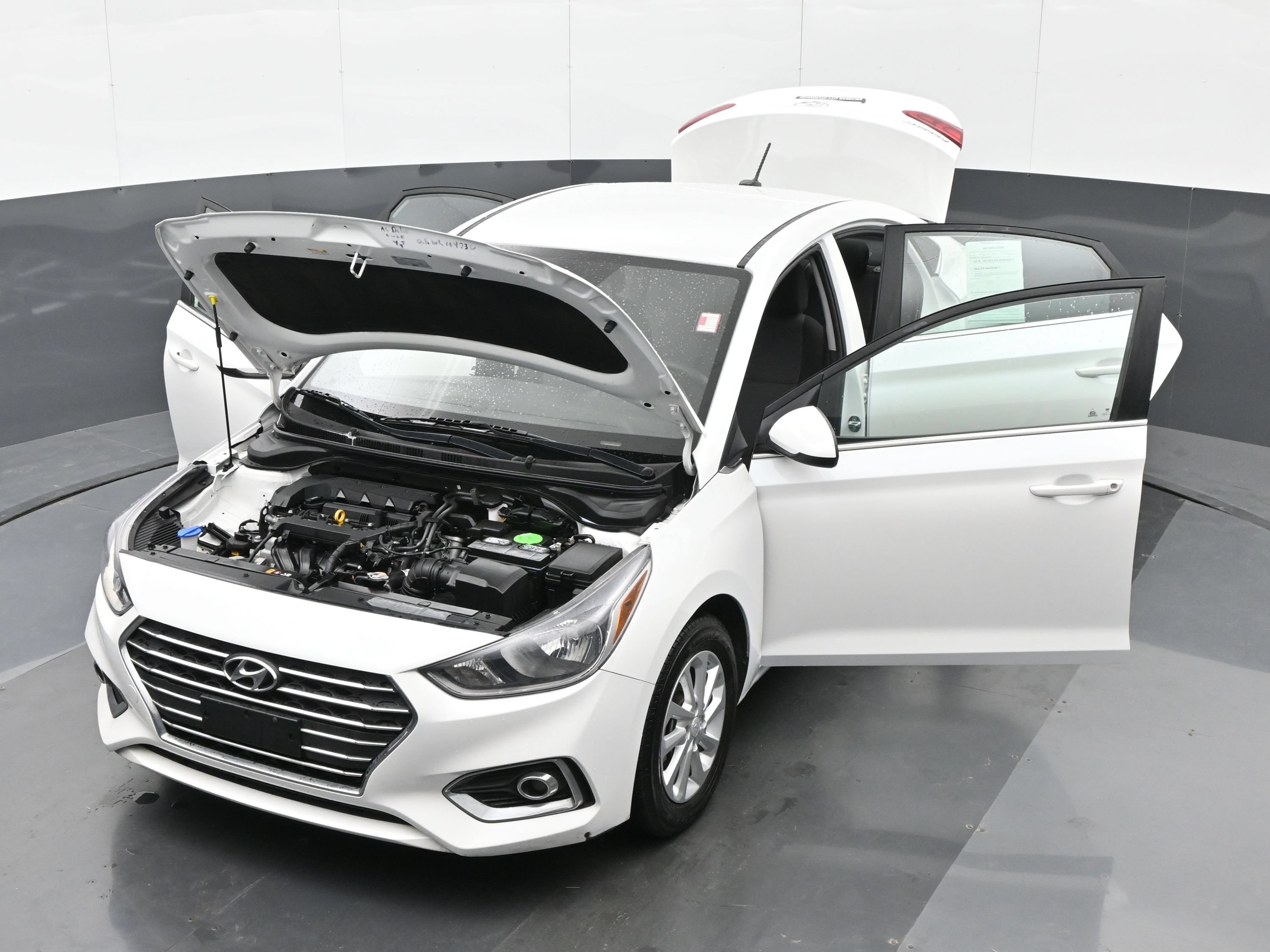 Used 2022 Hyundai Accent SEL FWD image 46
