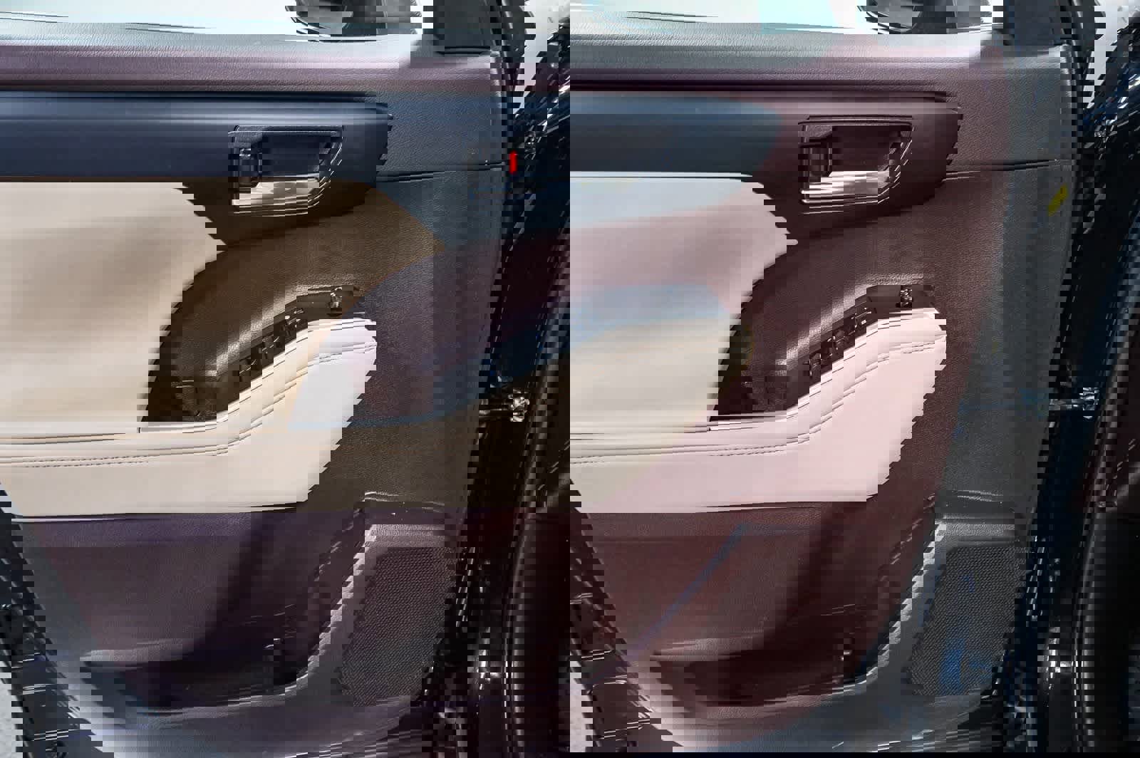 Used 2022 Toyota Highlander XLE image 20