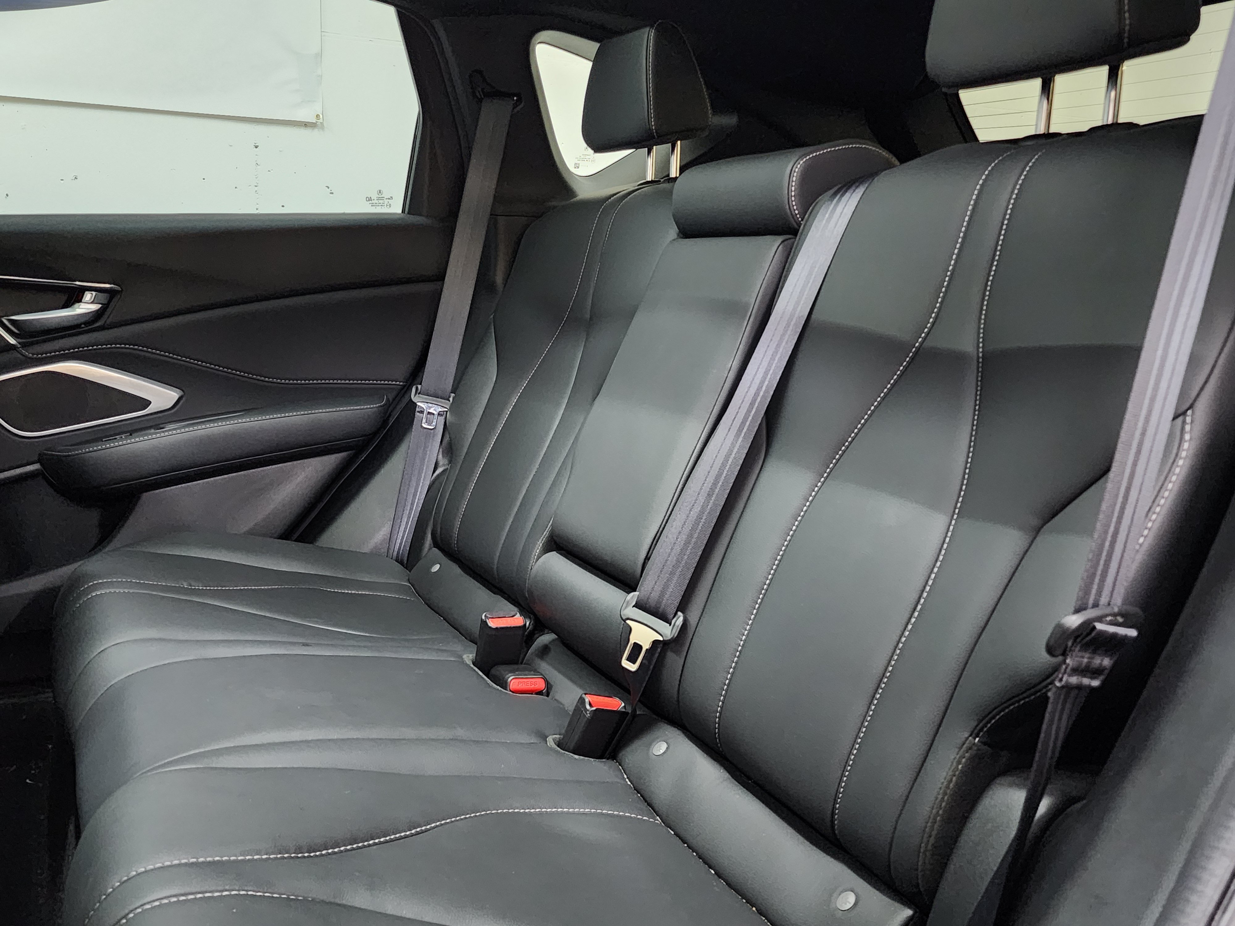 Certified 2025 Acura RDX SH-AWD image 17