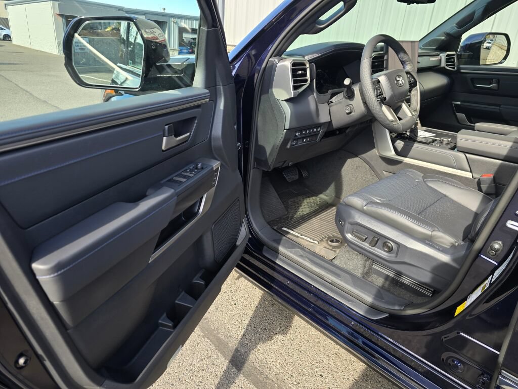New 2026 Toyota Sequoia Platinum AWD/4WD image 13