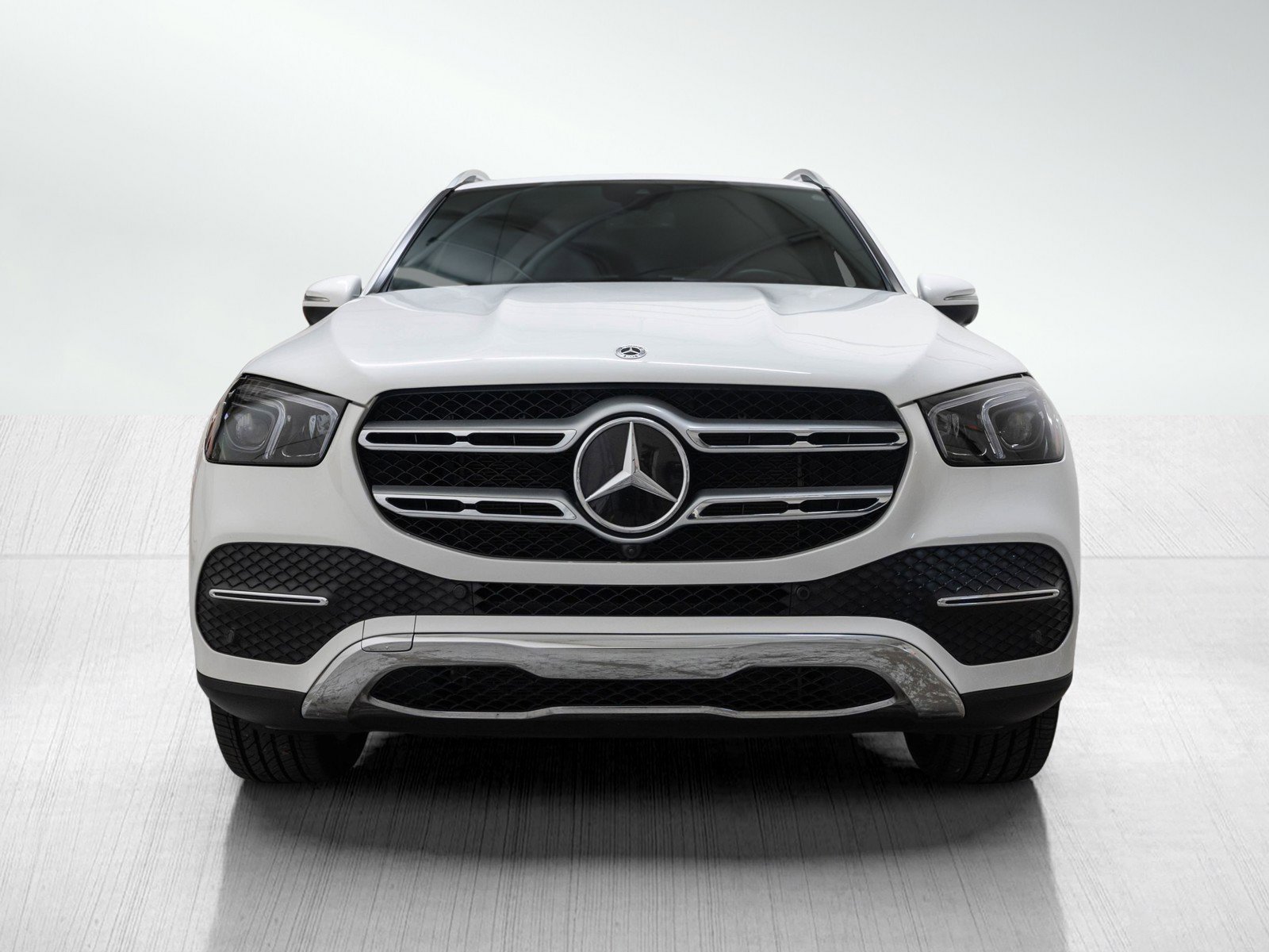 Used 2021 Mercedes-Benz GLE 350 4MATIC image 2