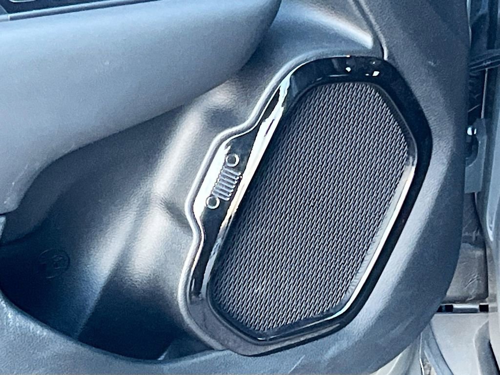 Used 2022 Jeep Renegade Altitude w/ Convenience Group image 19