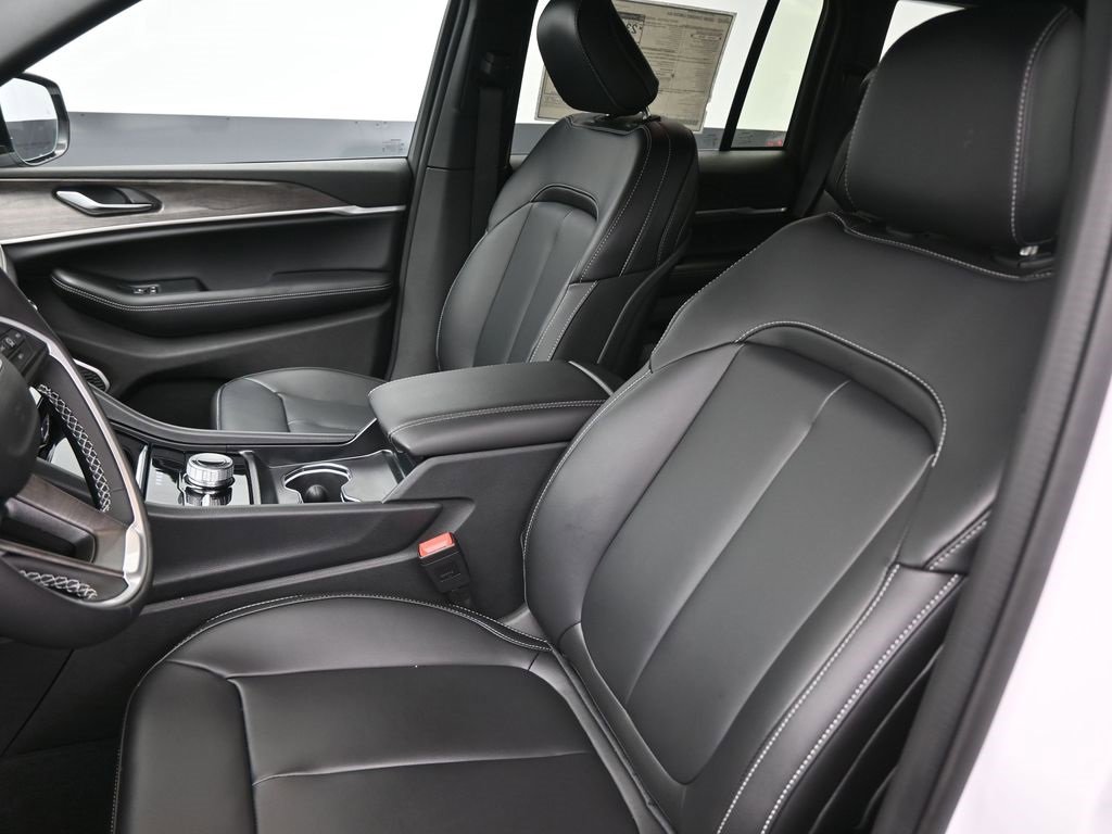 New 2026 Jeep Grand Cherokee Limited image 33