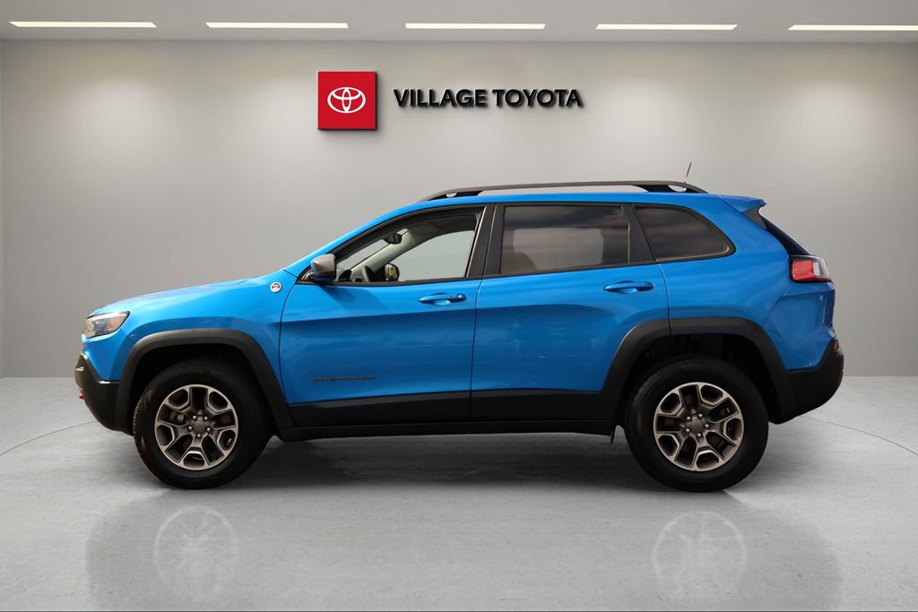 Used 2020 Jeep Cherokee Trailhawk w/ Technology Group AWD/4WD image 2