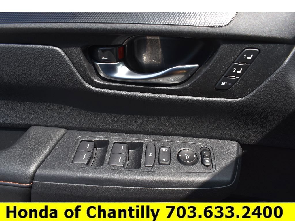 Certified 2025 Honda CR-V Sport-L image 24