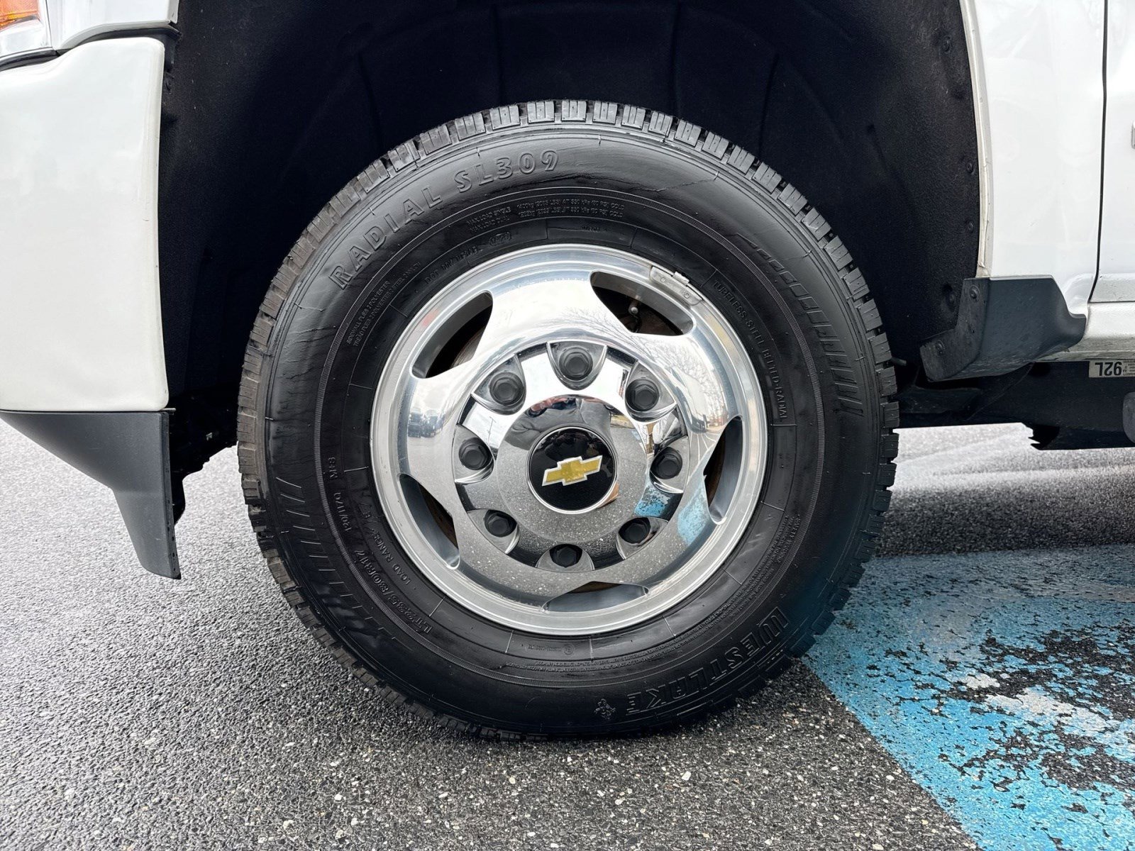 Used 2019 Chevrolet Silverado 3500 High Country w/ Duramax Plus Package image 12