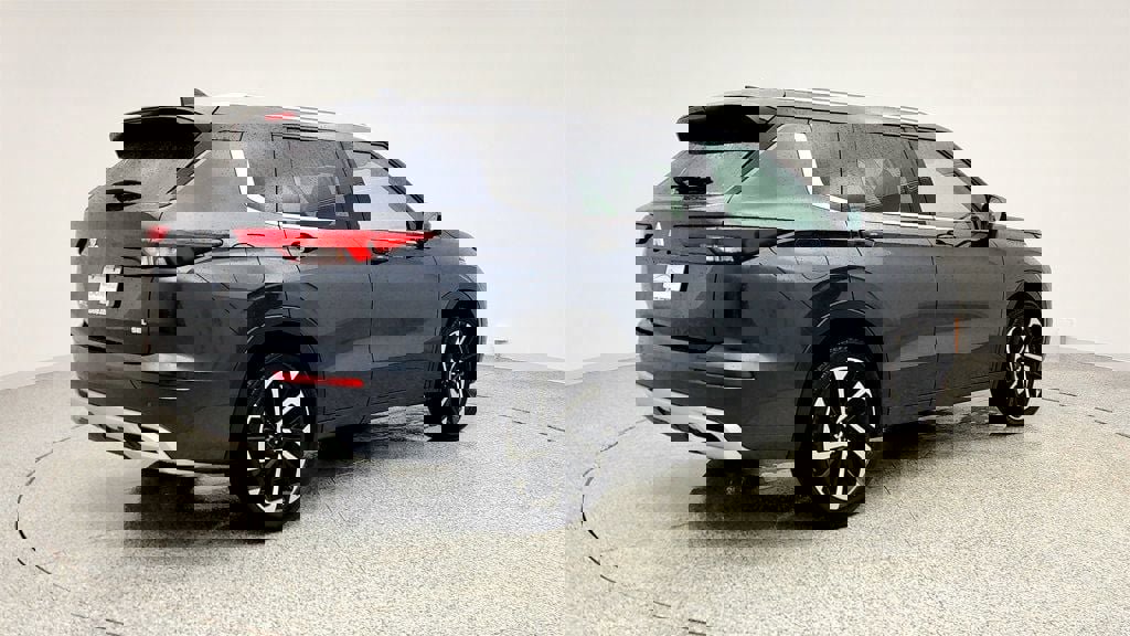 Used 2024 Mitsubishi Outlander SEL image 5