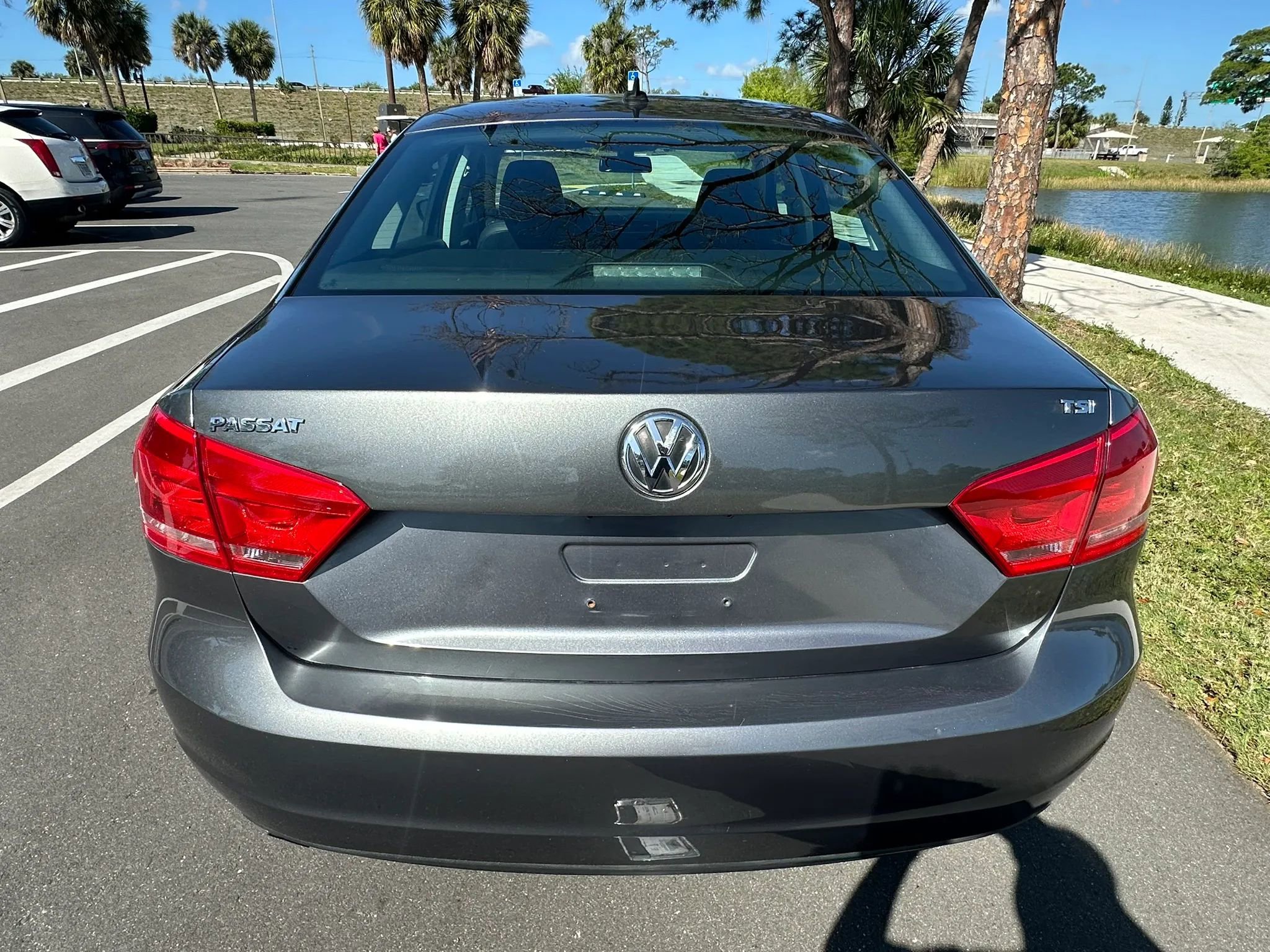 Used 2014 Volkswagen Passat 1.8T Wolfsburg Edition image 10
