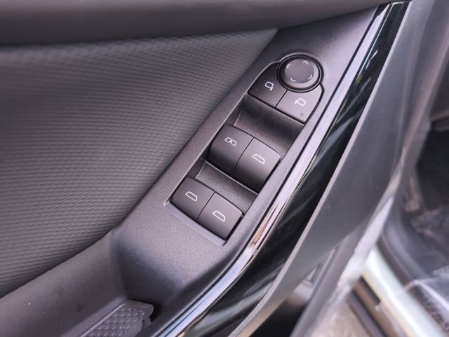 New 2026 Chevrolet Equinox LT w/ Convenience Package II image 15