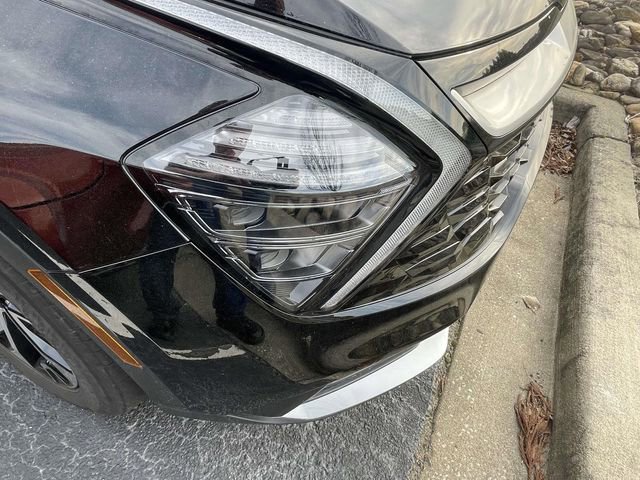 Used 2025 Kia Sportage EX image 13