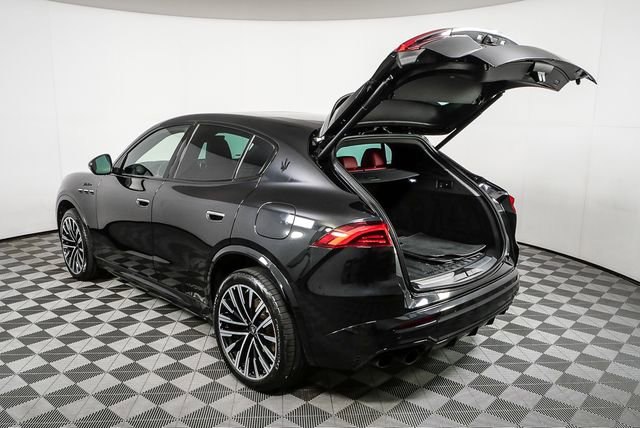 Used 2023 Maserati Grecale Modena AWD/4WD image 35