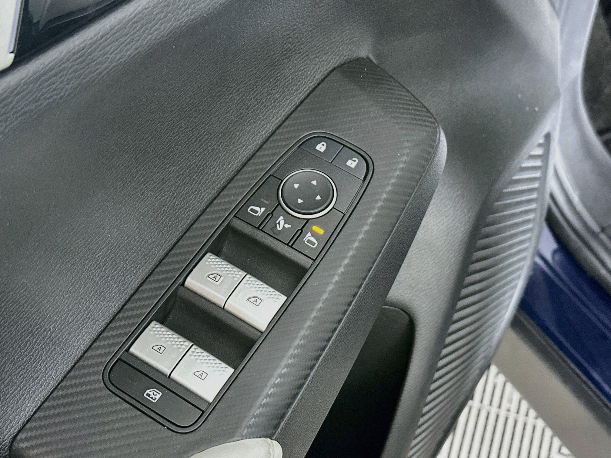 Used 2024 Mitsubishi Outlander SEL AWD/4WD image 18