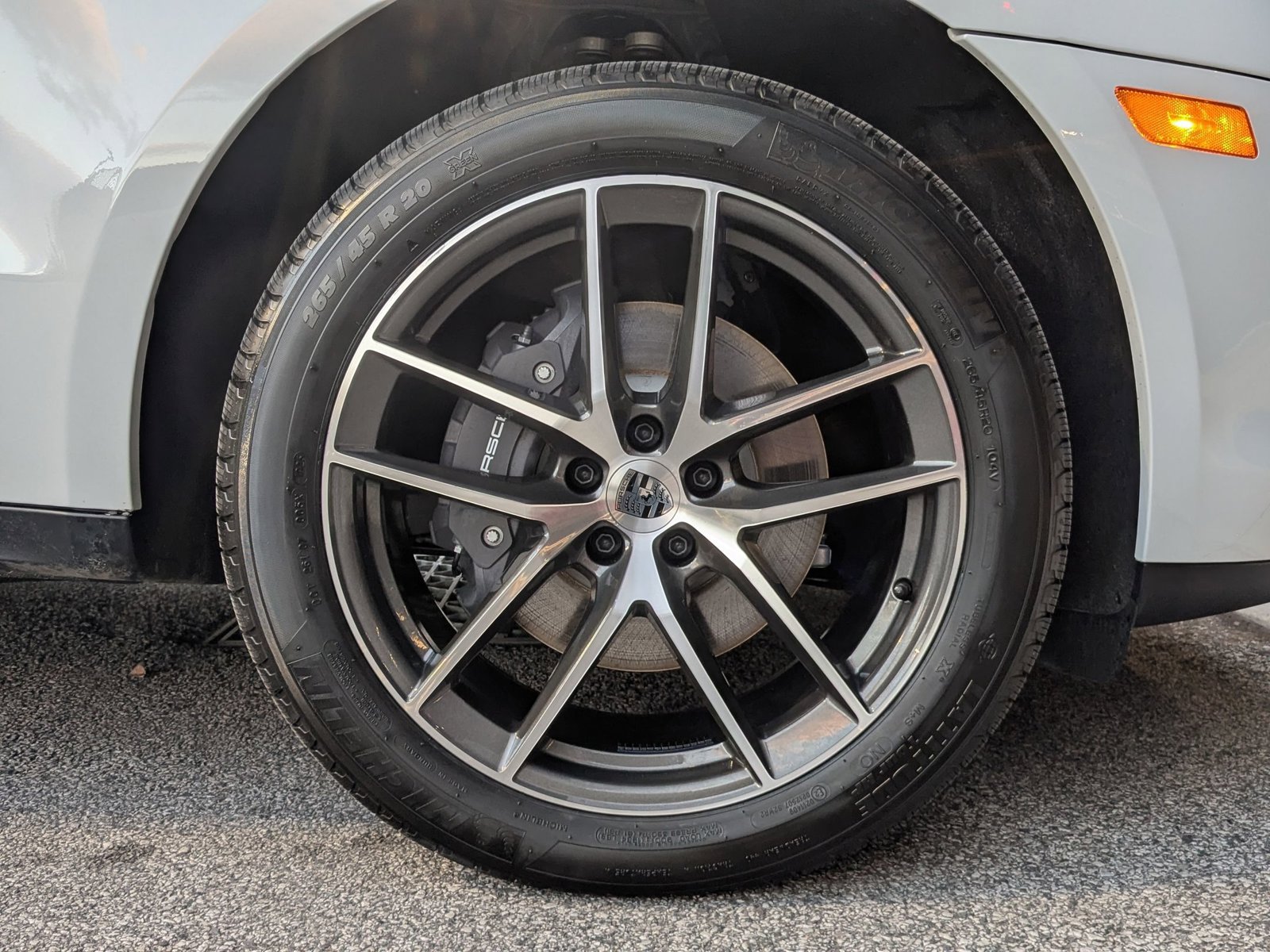 Certified 2026 Porsche Macan AWD/4WD image 30
