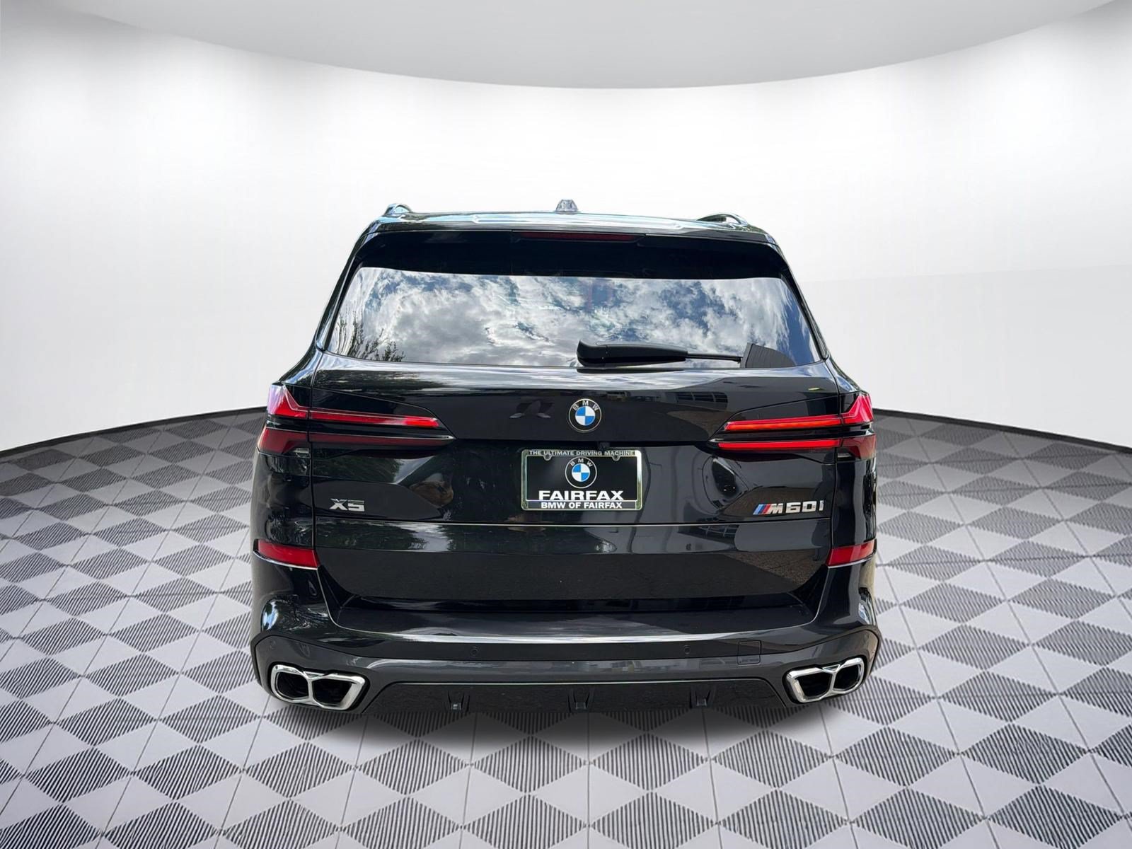 Certified 2024 BMW X5 M60i AWD/4WD image 10