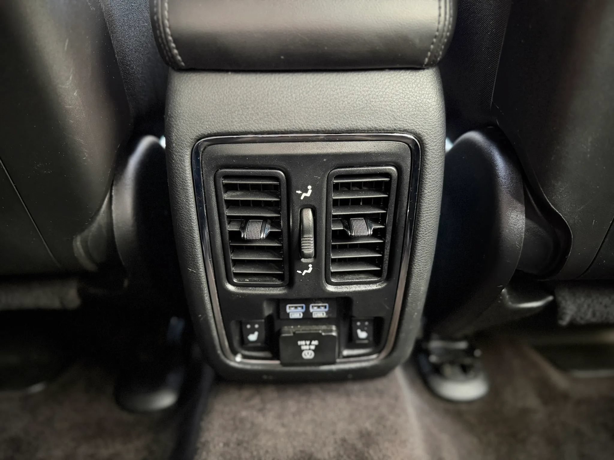 Used 2018 Jeep Grand Cherokee Limited AWD/4WD image 20
