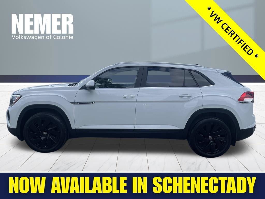 Certified 2024 Volkswagen Atlas Cross Sport SE w/ Panoramic Sunroof Package AWD/4WD image 2