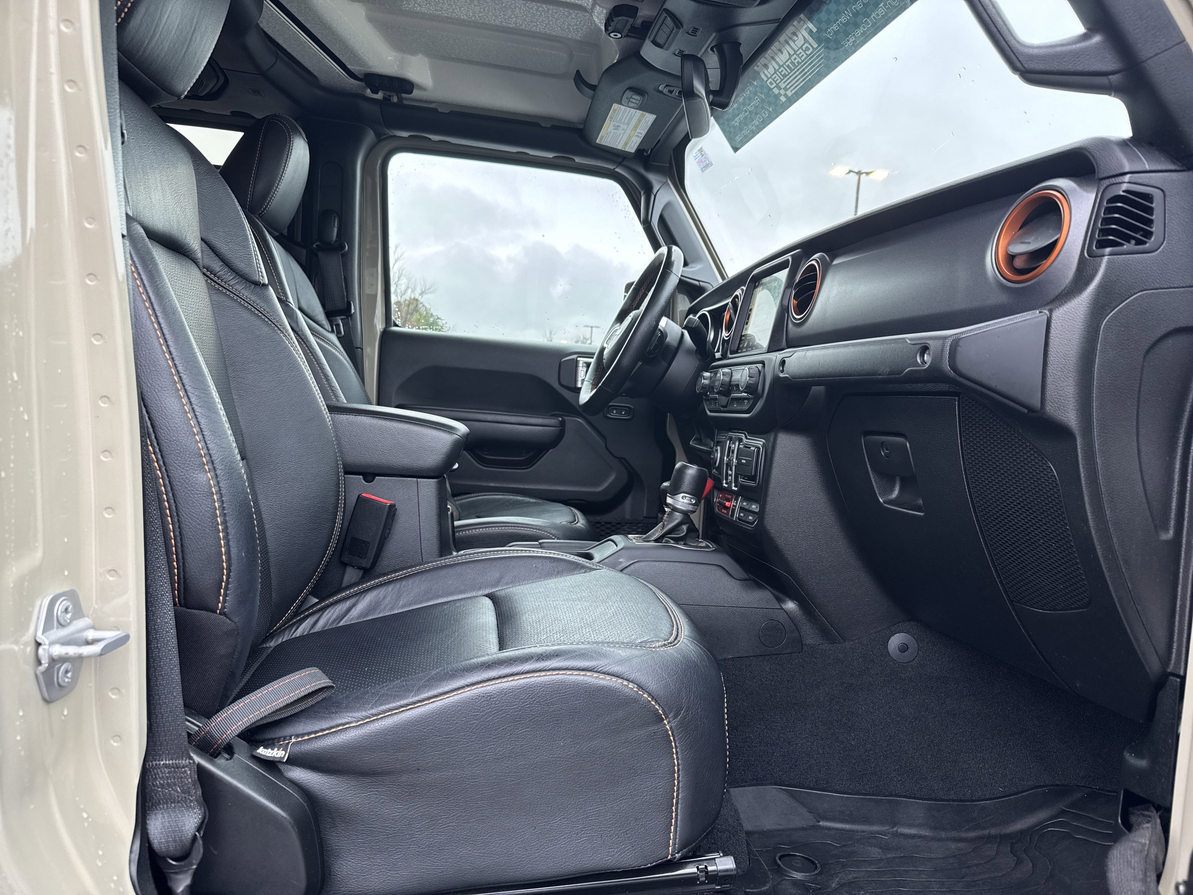 Used 2020 Jeep Gladiator Mojave image 30