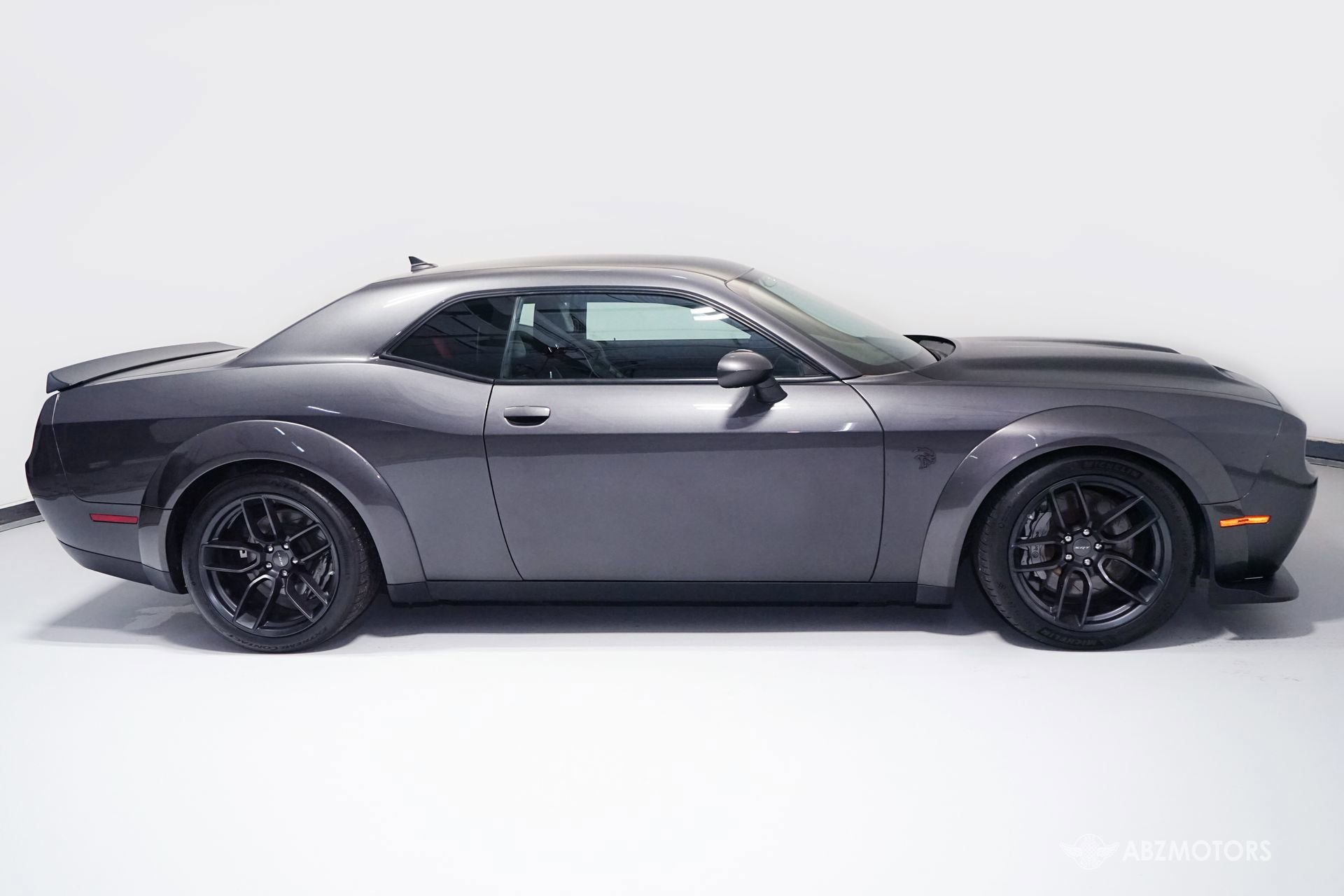 Used 2019 Dodge Challenger SRT Hellcat Redeye image 4