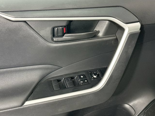 Used 2023 Toyota RAV4 LE AWD/4WD image 21