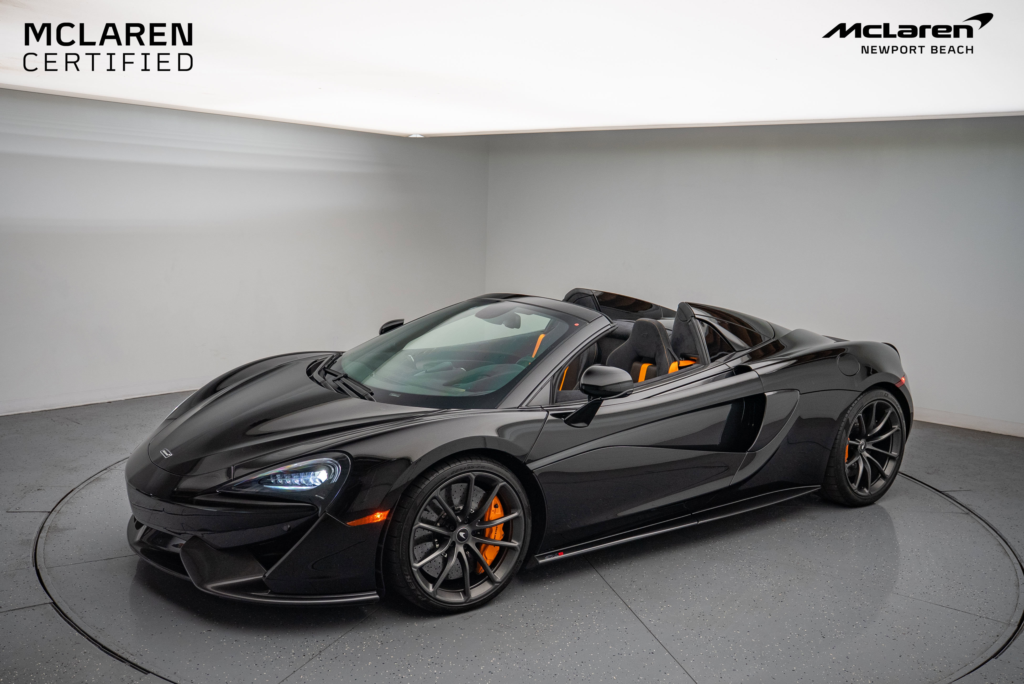 Used 2019 McLaren 570S Spider image 13