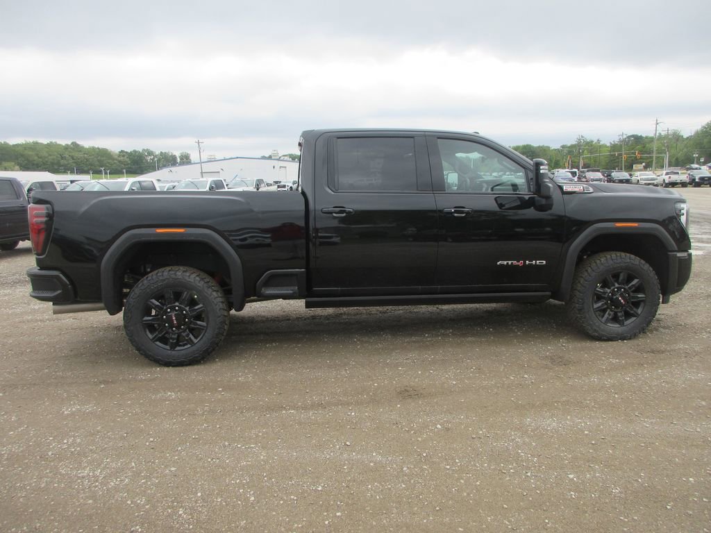 New 2026 GMC Sierra 3500 AT4 w/ AT4 Premium Plus Package AWD/4WD image 3