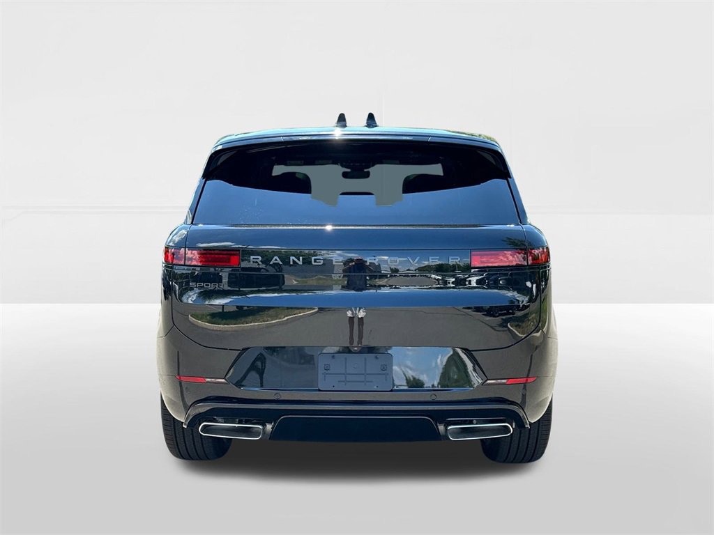 New 2025 Land Rover Range Rover Sport Dynamic SE image 3