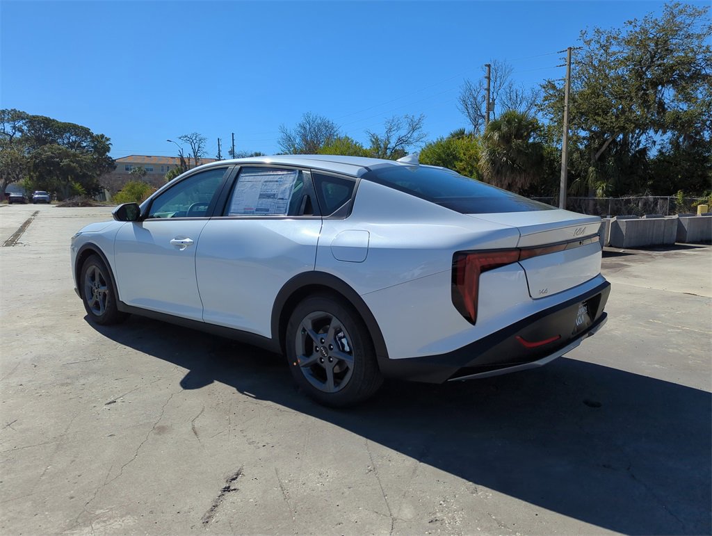 New 2026 Kia K4 LXS image 6