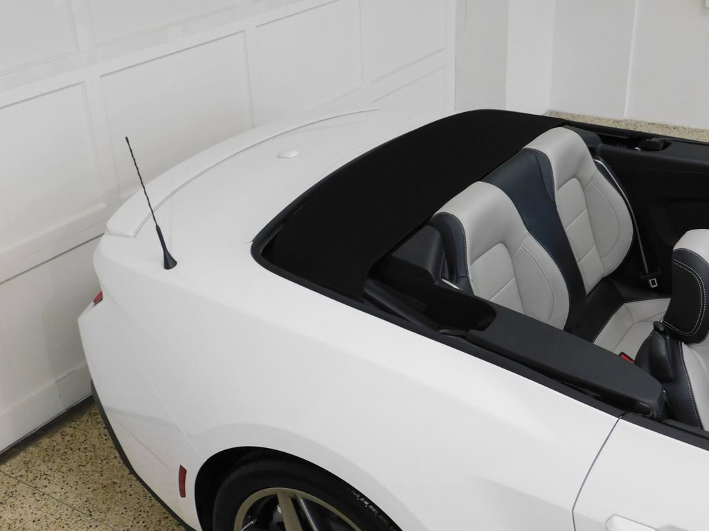 Used 2025 Ford Mustang GT Premium RWD image 17