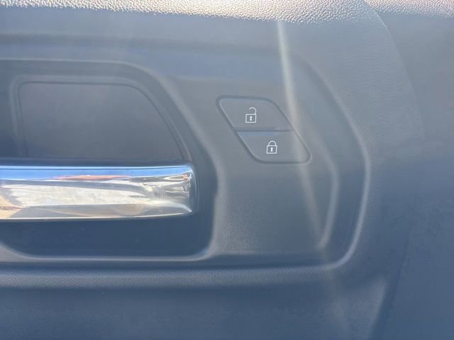 Used 2019 Chevrolet Silverado 1500 Custom Trail Boss w/ Custom Convenience Package image 22