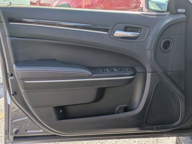 Used 2023 Chrysler 300 S image 2