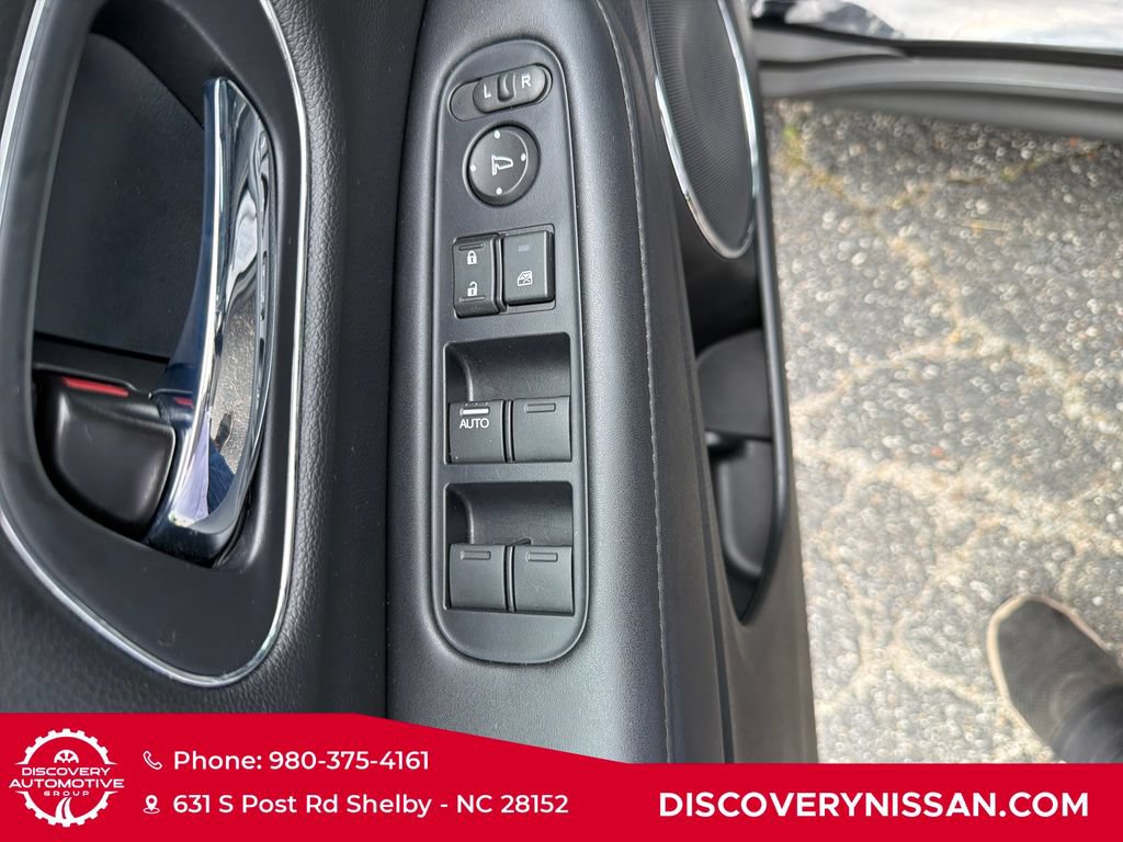 Used 2019 Honda HR-V EX-L image 11