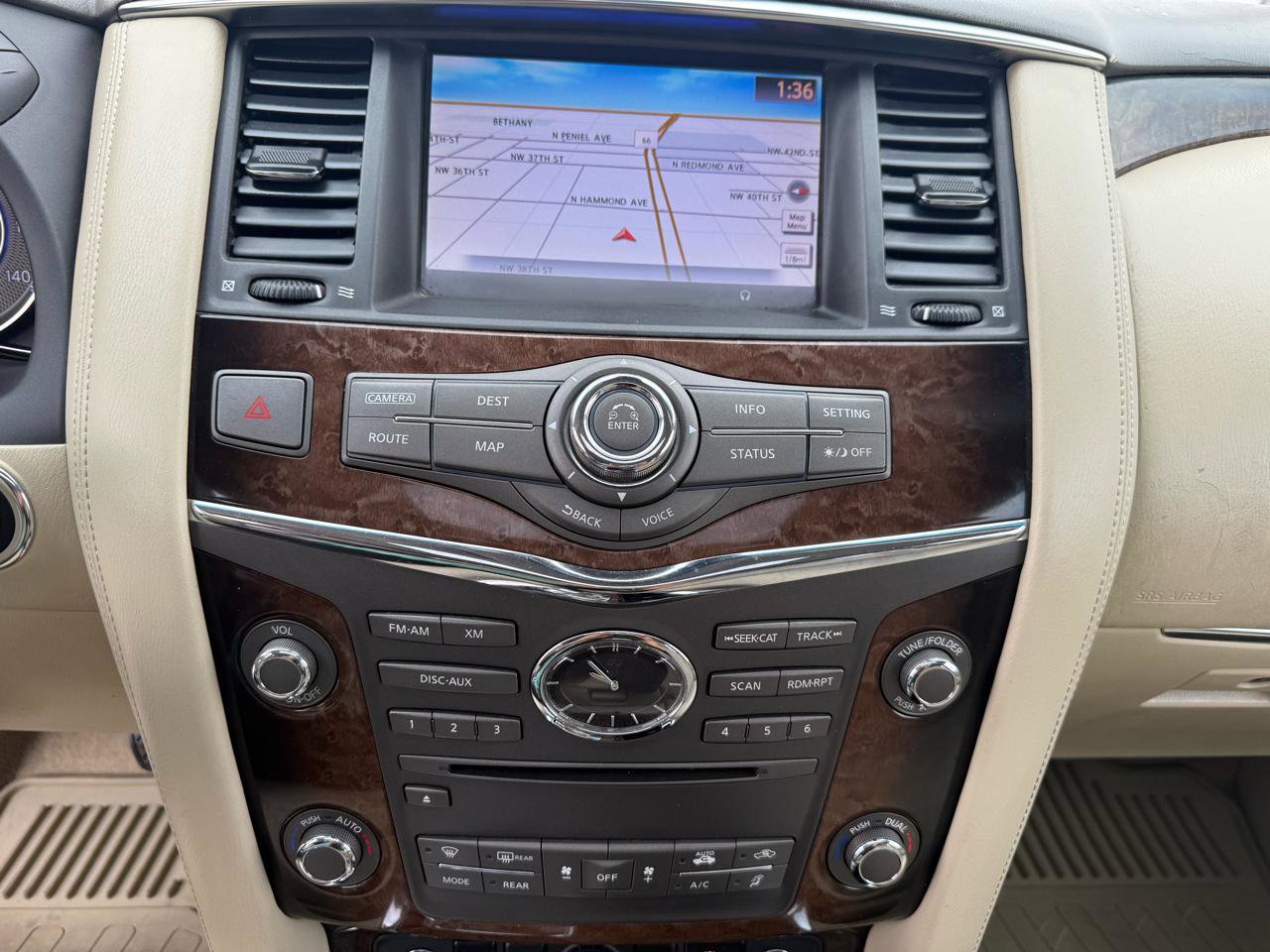 Used 2012 INFINITI QX56 4WD w/ Deluxe Touring Pkg image 25