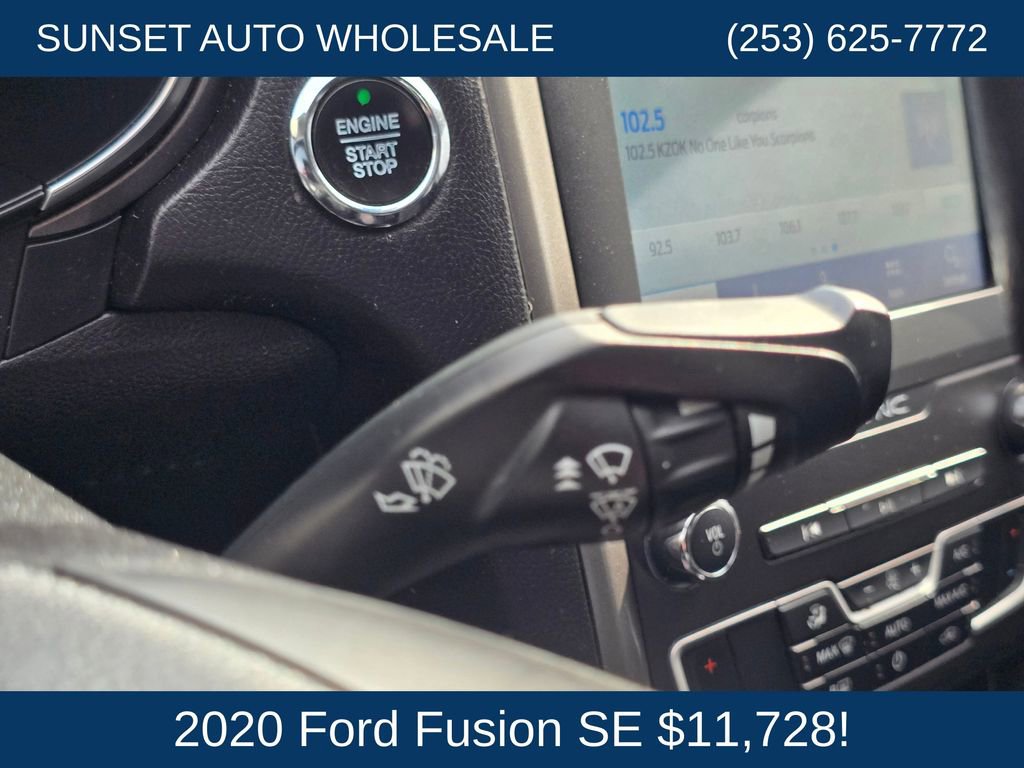 Used 2020 Ford Fusion SE FWD image 33