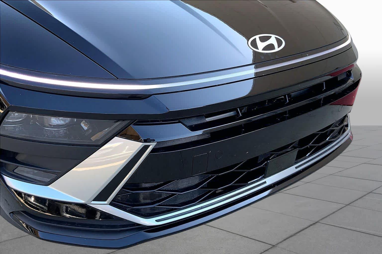 Used 2025 Hyundai Sonata SE FWD image 31