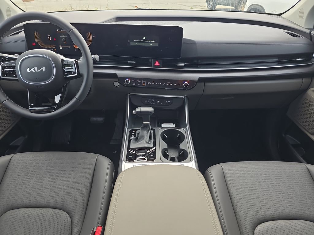 New 2026 Kia Carnival EX FWD image 13