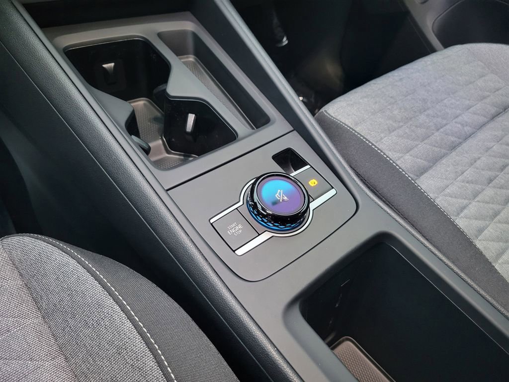 New 2026 Volkswagen Tiguan S image 9