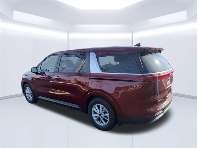 Used 2023 Kia Carnival LX FWD image 3