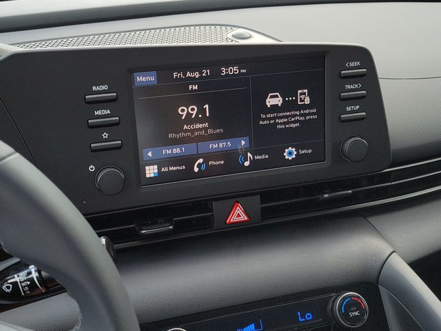 New 2026 Hyundai Elantra SEL Sport FWD image 13