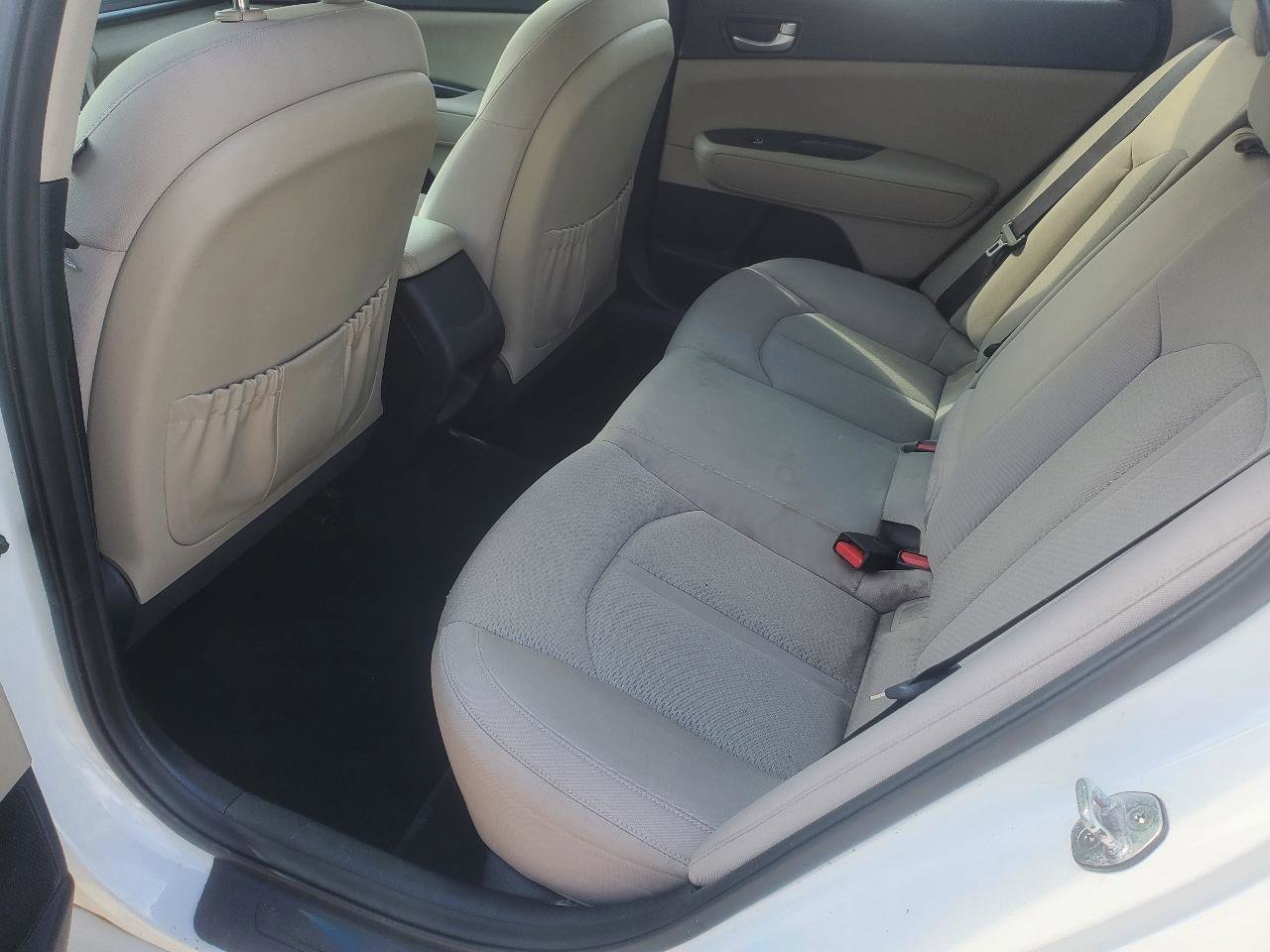 Used 2018 Kia Optima LX image 12